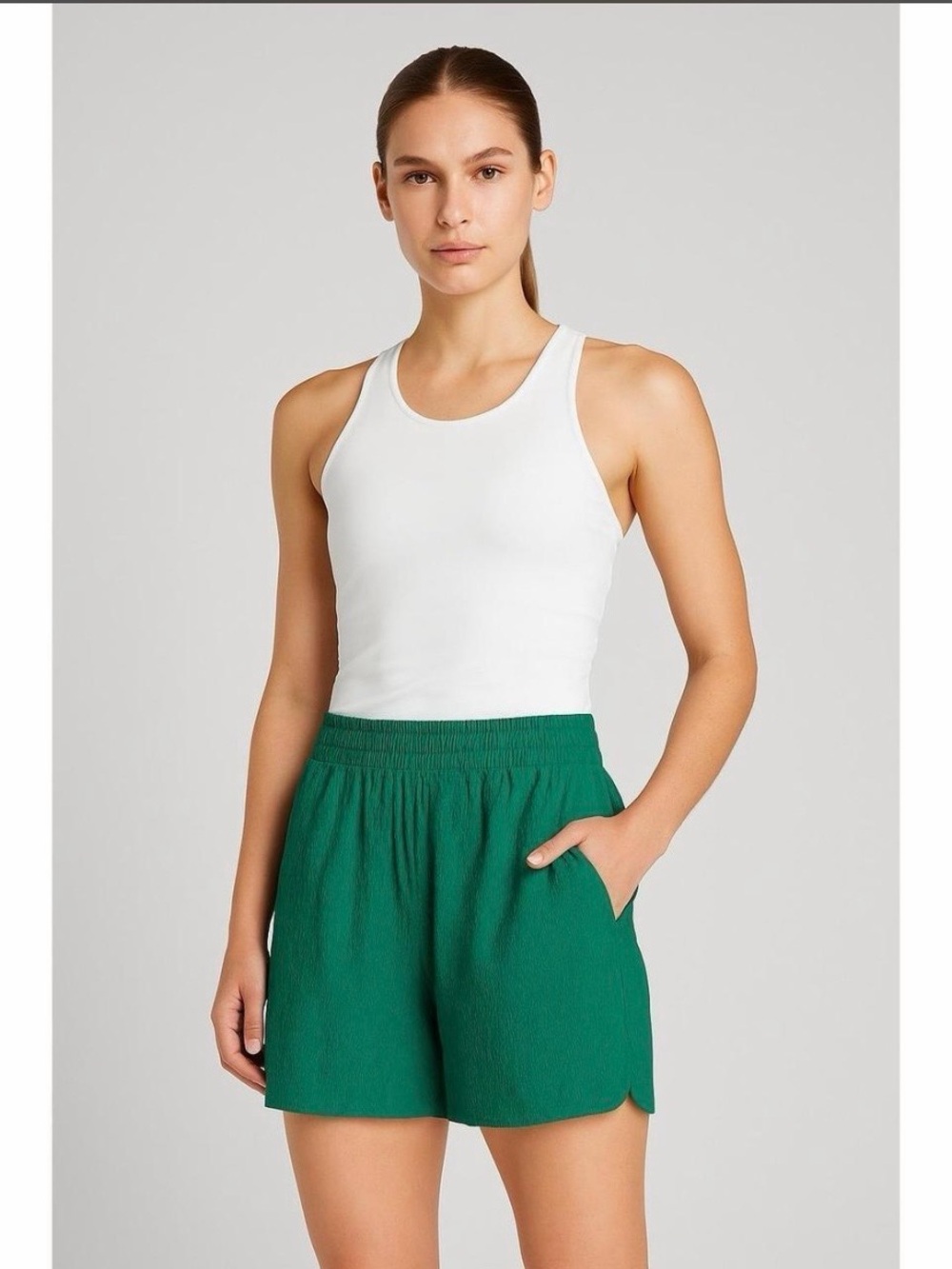 Athleta Echo Shorts, vibrant green shade SZ 4